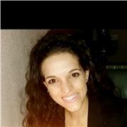 Profesora con experiencia de más de 5 años, seria e implicada.